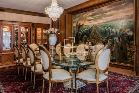 Apartamento de 6 dormitorios en venta en Barcelona, Cataluña, Spain № 8560 - foto 10