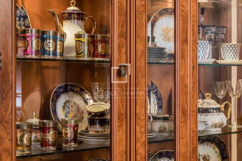 Apartamento de 6 dormitorios en venta en Barcelona, Cataluña, Spain № 8560 - foto 19