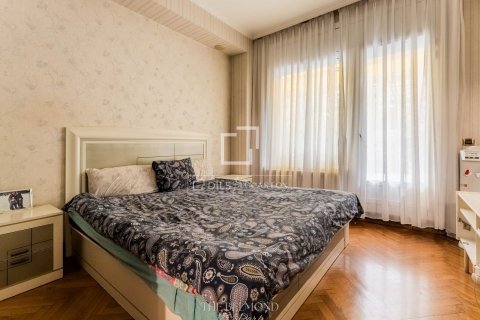 Apartamento de 6 dormitorios en venta en Barcelona, Cataluña, Spain № 8560 - foto 25