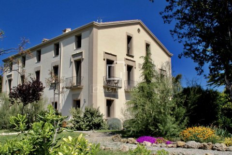 Finca de 18 dormitorios en venta en Sitges, Barcelona, Cataluña, Spain № 8559 - foto 4