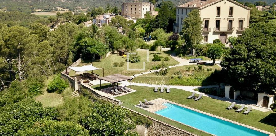 Finca de 18 dormitorios en venta en Sitges, Barcelona, Cataluña, Spain № 8559
