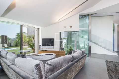 Villa de 4 dormitorios en venta en Sant Cugat del Vallès, Barcelona, Cataluña, Spain № 8563 - foto 3