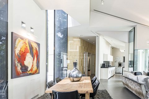 Villa de 4 dormitorios en venta en Sant Cugat del Vallès, Barcelona, Cataluña, Spain № 8563 - foto 13