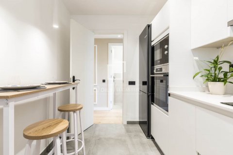 Купить квартиру в Барселона, Испания с 4 спальни, 100м², № 8565 - фото 21
