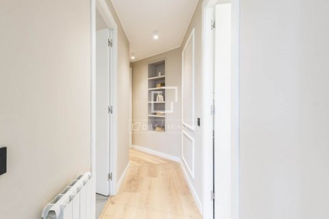 Купить квартиру в Барселона, Испания с 4 спальни, 100м², № 8565 - фото 6