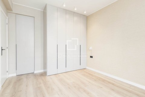 Купить квартиру в Барселона, Испания с 4 спальни, 100м², № 8565 - фото 11