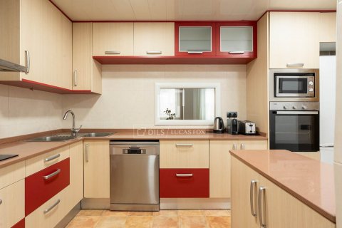 Apartamento de 2 dormitorios en venta en Barcelona, Cataluña, Spain № 8564 - foto 11