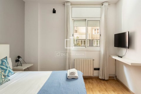 Apartamento de 2 dormitorios en venta en Barcelona, Cataluña, Spain № 8564 - foto 21