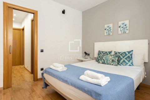 Apartamento de 2 dormitorios en venta en Barcelona, Cataluña, Spain № 8564 - foto 22