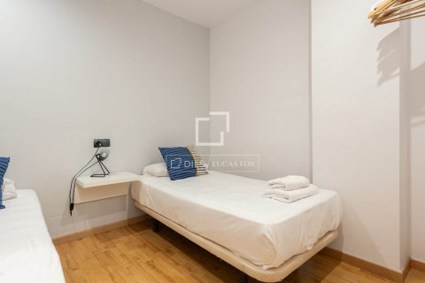 Apartamento de 2 dormitorios en venta en Barcelona, Cataluña, Spain № 8564 - foto 27