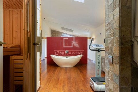 Villa de 5 dormitorios en venta en Teia, Barcelona, Cataluña, Spain № 8561 - foto 26