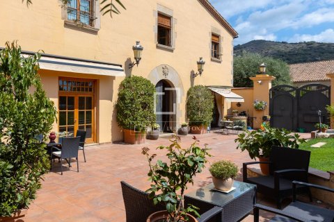 Villa de 5 dormitorios en venta en Teia, Barcelona, Cataluña, Spain № 8561 - foto 3