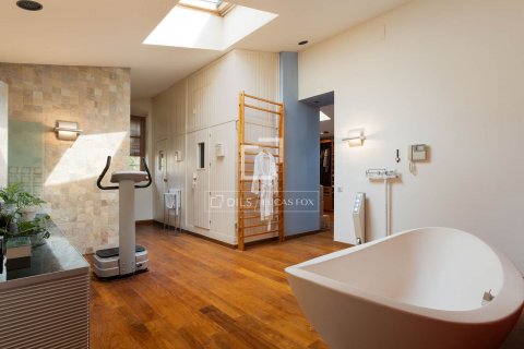 Villa de 5 dormitorios en venta en Teia, Barcelona, Cataluña, Spain № 8561 - foto 25