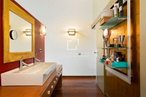 Villa de 5 dormitorios en venta en Teia, Barcelona, Cataluña, Spain № 8561 - foto 29