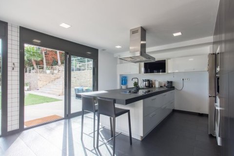 Сasa de 3 dormitorios en venta en Sant Andreu de Llavaneres, Barcelona, Cataluña, Spain № 1819 - foto 7