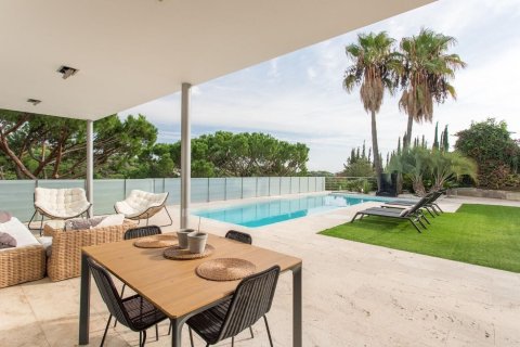 Сasa de 3 dormitorios en venta en Sant Andreu de Llavaneres, Barcelona, Cataluña, Spain № 1819 - foto 26
