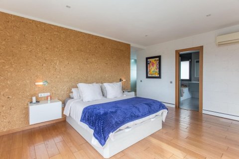 Сasa de 3 dormitorios en venta en Sant Andreu de Llavaneres, Barcelona, Cataluña, Spain № 1819 - foto 11