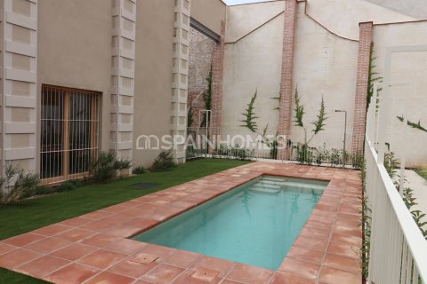 Villa de 2 dormitorios en venta en Barcelona, Cataluña, Spain № 1109