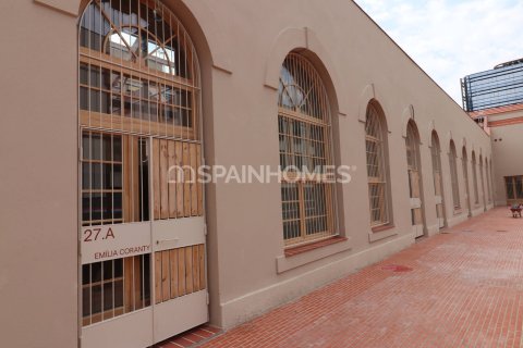 Villa de 2 dormitorios en venta en Barcelona, Cataluña, Spain № 1109 - foto 5
