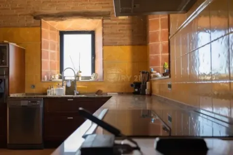 Сasa de 7 dormitorios en venta en Font-rubí, Barcelona, Cataluña, Spain № 7009 - foto 7