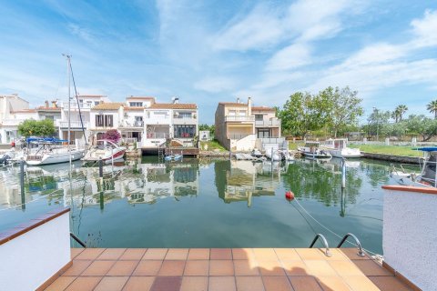 3 bedrooms apartment for sale in Sitges, Barcelona, Catalonia, Spain № 6615 - photo 2