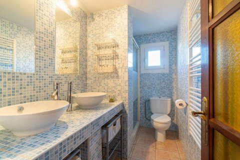 Сasa de 4 dormitorios en venta en Sitges, Barcelona, Cataluña, Spain № 6612 - foto 25
