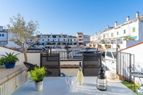 Сasa de 4 dormitorios en venta en Sitges, Barcelona, Cataluña, Spain № 6612 - foto 18