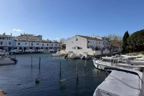 Сasa de 4 dormitorios en venta en Sitges, Barcelona, Cataluña, Spain № 6613