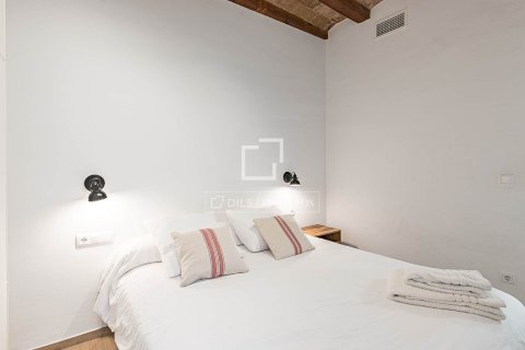 Apartamento de 3 dormitorios en venta en Barcelona, Cataluña, Spain № 6610 - foto 19