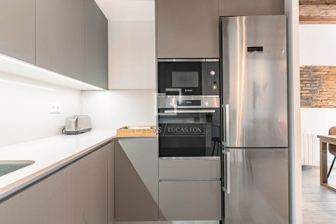 Apartamento de 3 dormitorios en venta en Barcelona, Cataluña, Spain № 6610 - foto 9