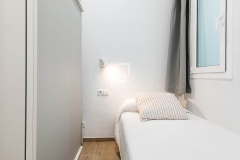 Apartamento de 3 dormitorios en venta en Barcelona, Cataluña, Spain № 6610 - foto 27