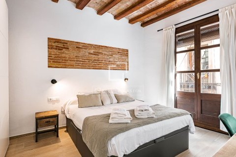 Apartamento de 3 dormitorios en venta en Barcelona, Cataluña, Spain № 6610 - foto 14