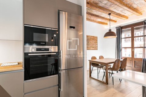 Apartamento de 3 dormitorios en venta en Barcelona, Cataluña, Spain № 6610 - foto 8