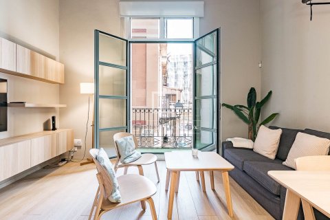 Apartamento de 4 dormitorios en venta en Barcelona, Cataluña, Spain № 6611