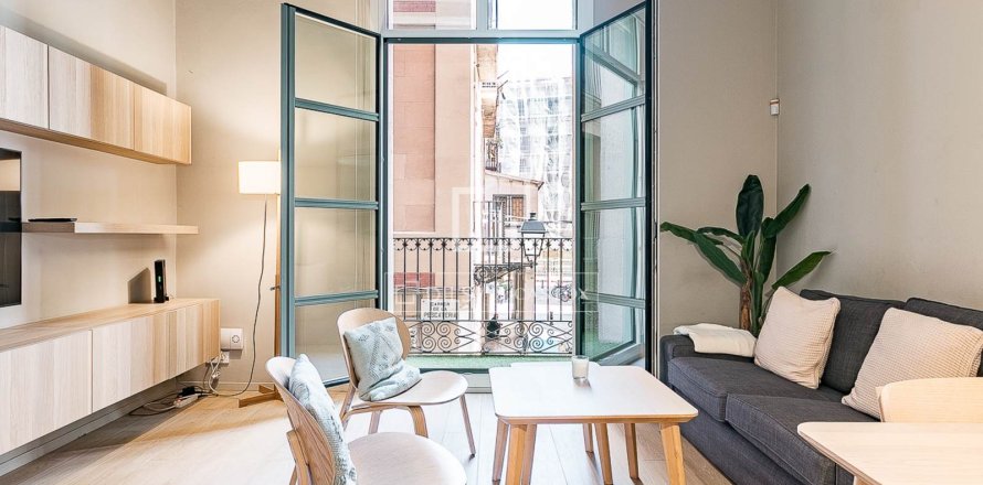 Apartamento de 4 dormitorios en venta en Barcelona, Cataluña, Spain № 6611