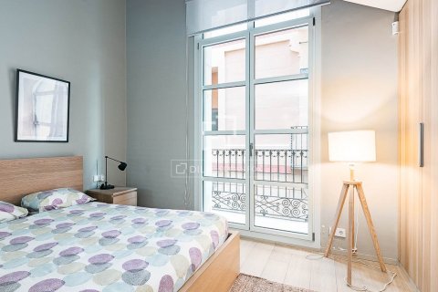 Apartamento de 4 dormitorios en venta en Barcelona, Cataluña, Spain № 6611 - foto 11