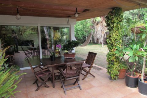 Villa de 2 dormitorios en venta en Blanes, Gerona, Cataluña, Spain № 951 - foto 5