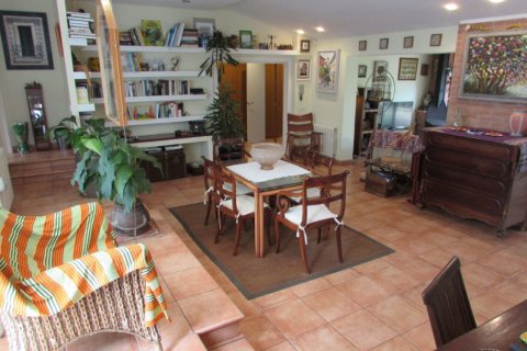 Villa de 2 dormitorios en venta en Blanes, Gerona, Cataluña, Spain № 951 - foto 11