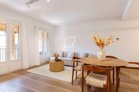 Apartamento de 3 dormitorios en venta en Barcelona, Cataluña, Spain № 6290