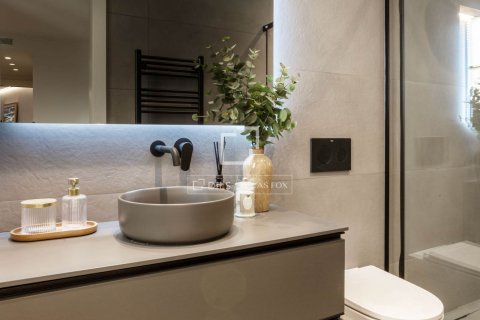Apartamento de 3 dormitorios en venta en Barcelona, Cataluña, Spain № 6290 - foto 13