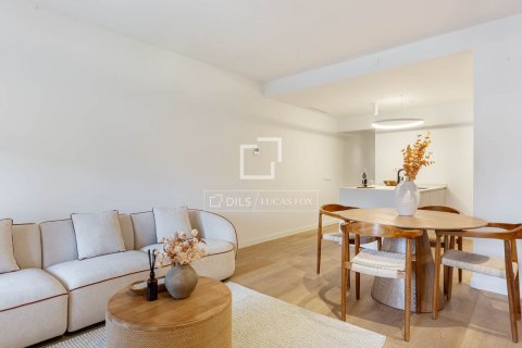 Apartamento de 3 dormitorios en venta en Barcelona, Cataluña, Spain № 6290 - foto 3
