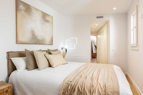 Apartamento de 3 dormitorios en venta en Barcelona, Cataluña, Spain № 6290 - foto 11