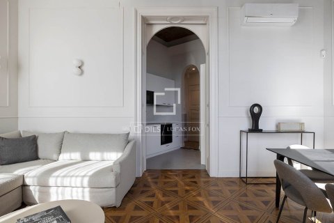 Купить квартиру в Барселона, Испания с 2 спальни, 91м², № 6288 - фото 5