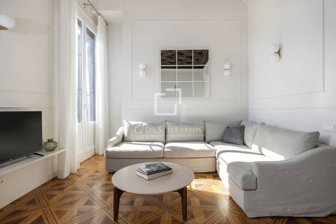 Купить квартиру в Барселона, Испания с 2 спальни, 91м², № 6288 - фото 3