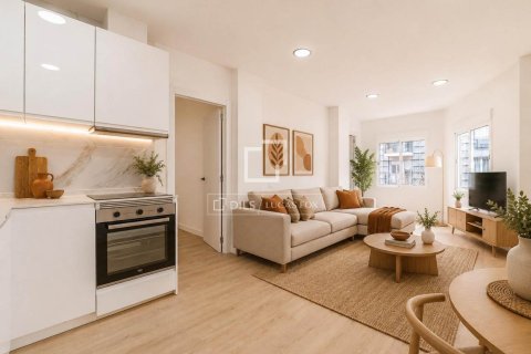 Apartamento de 3 dormitorios en venta en Barcelona, Cataluña, Spain № 6289 - foto 22