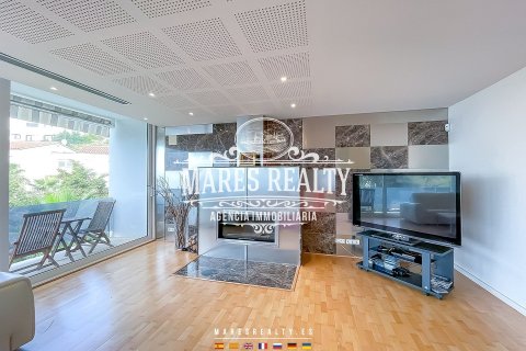 Villa de 4 dormitorios en venta en Lloret de Mar, Gerona, Cataluña, Spain № 1020 - foto 8