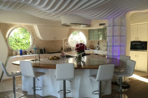 Villa de 7 dormitorios en venta en Castelldefels, Barcelona, Cataluña, Spain № 1023 - foto 8