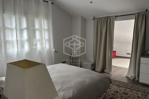 Villa de 7 dormitorios en venta en Castelldefels, Barcelona, Cataluña, Spain № 1023 - foto 28