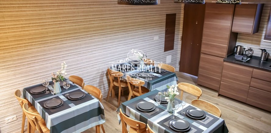 Propiedad comercial de 3 habitaciónes en venta en Blanes, Gerona, Cataluña, Spain № 1018