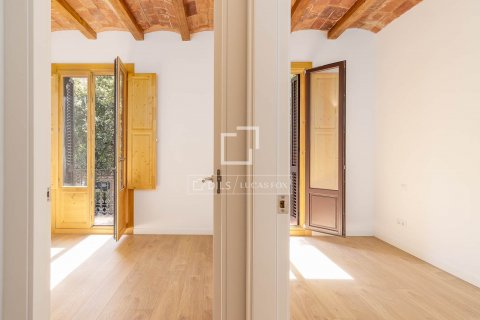 Купить квартиру в Барселона, Испания с 2 спальни, 77м², № 8862 - фото 16